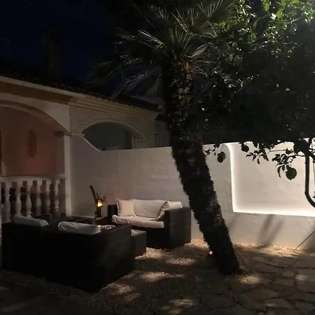 Bungalow Casa Nido アパート エル・ベルゲル